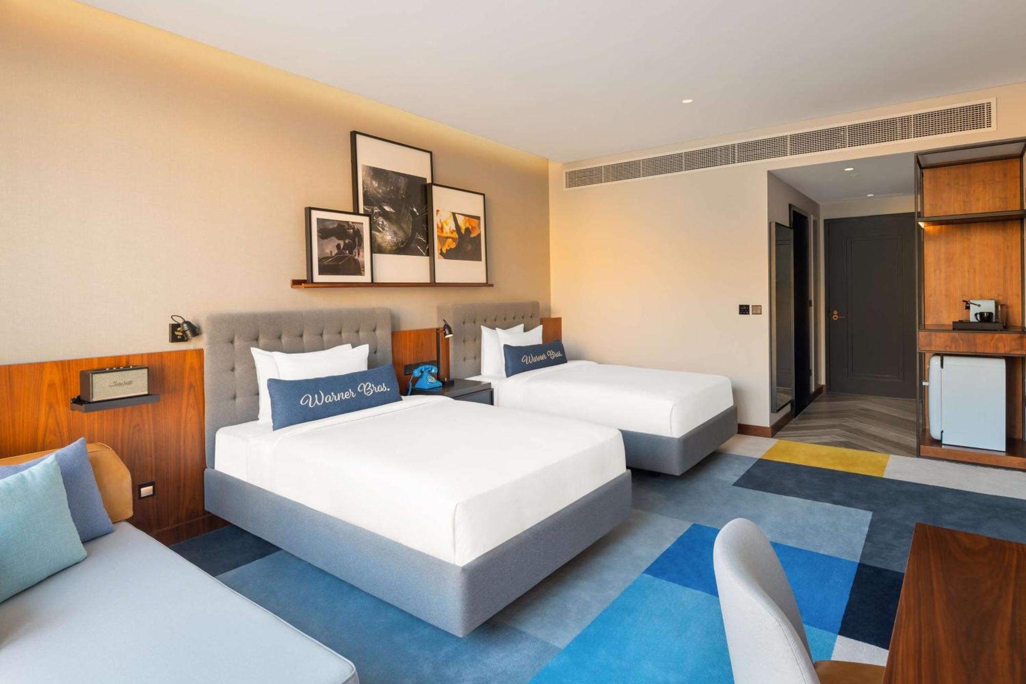 Artist Double Room Two Double Beds Theme Park Access